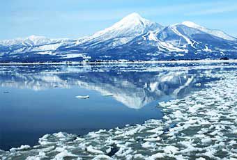 日本東北豬苗代湖