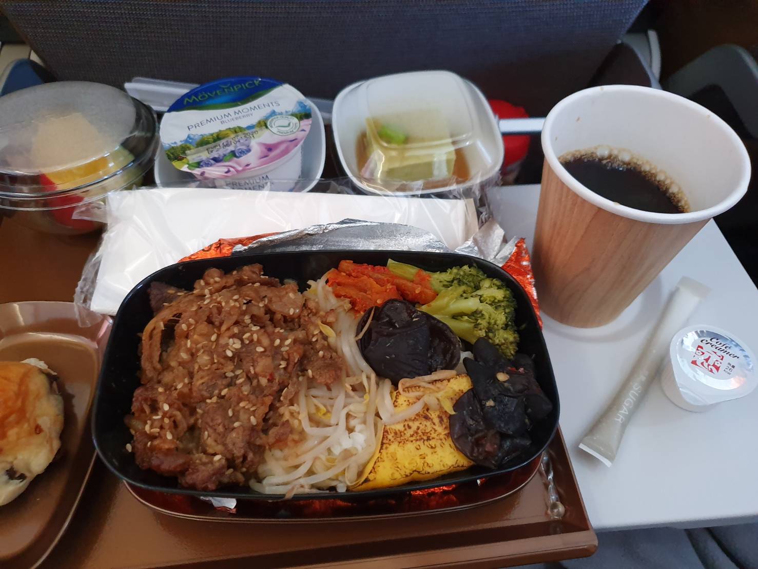 星宇航空胡同燒肉機上餐