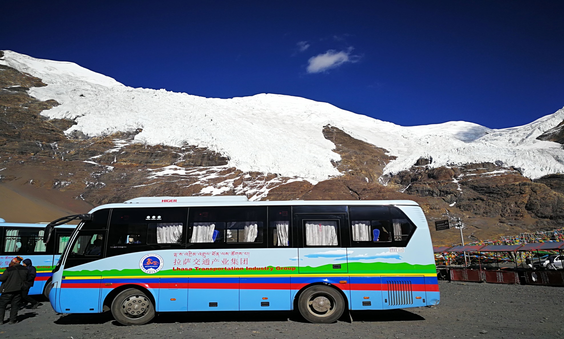 西藏遊覽車
