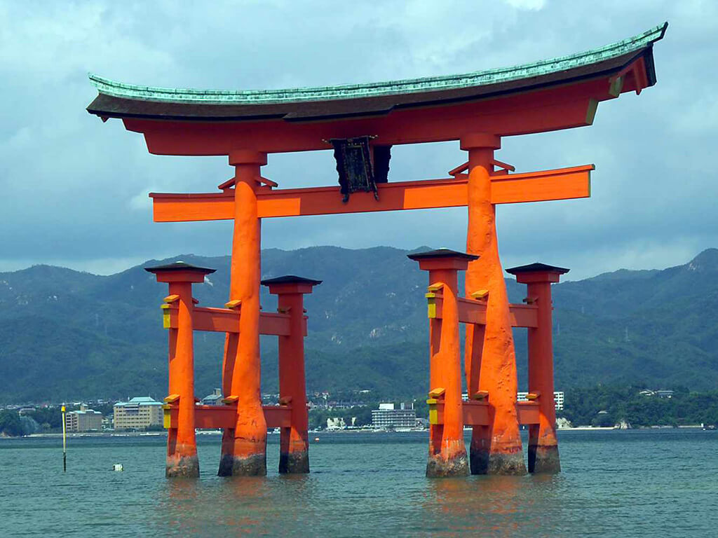 海上鳥居怎麼去？嚴島神社交通方法告訴你！